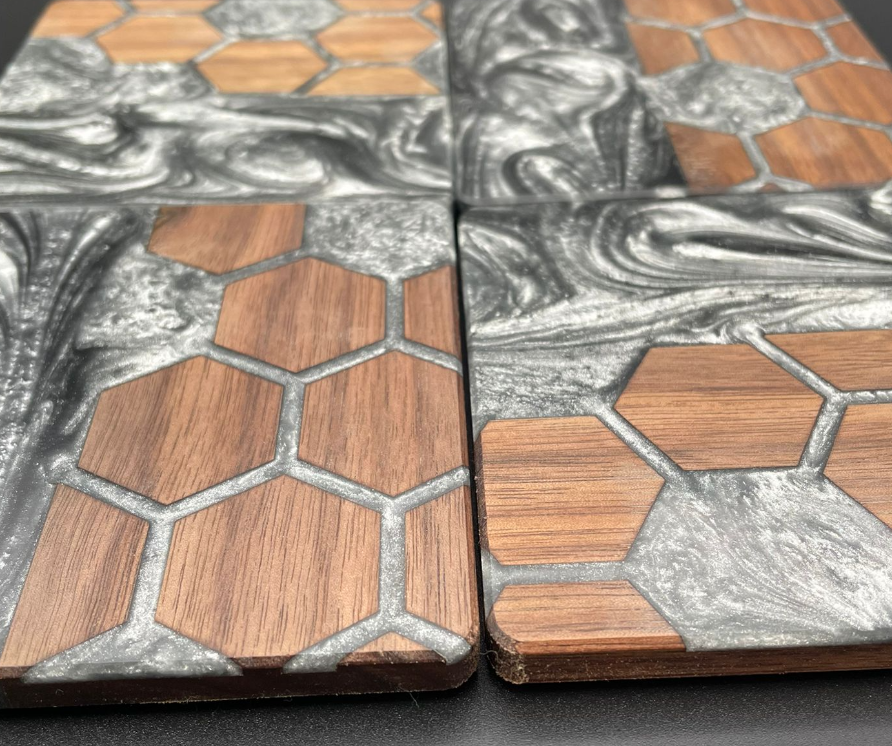Hexagon Patterned Coasters-<p>Red - Set off 2</p>